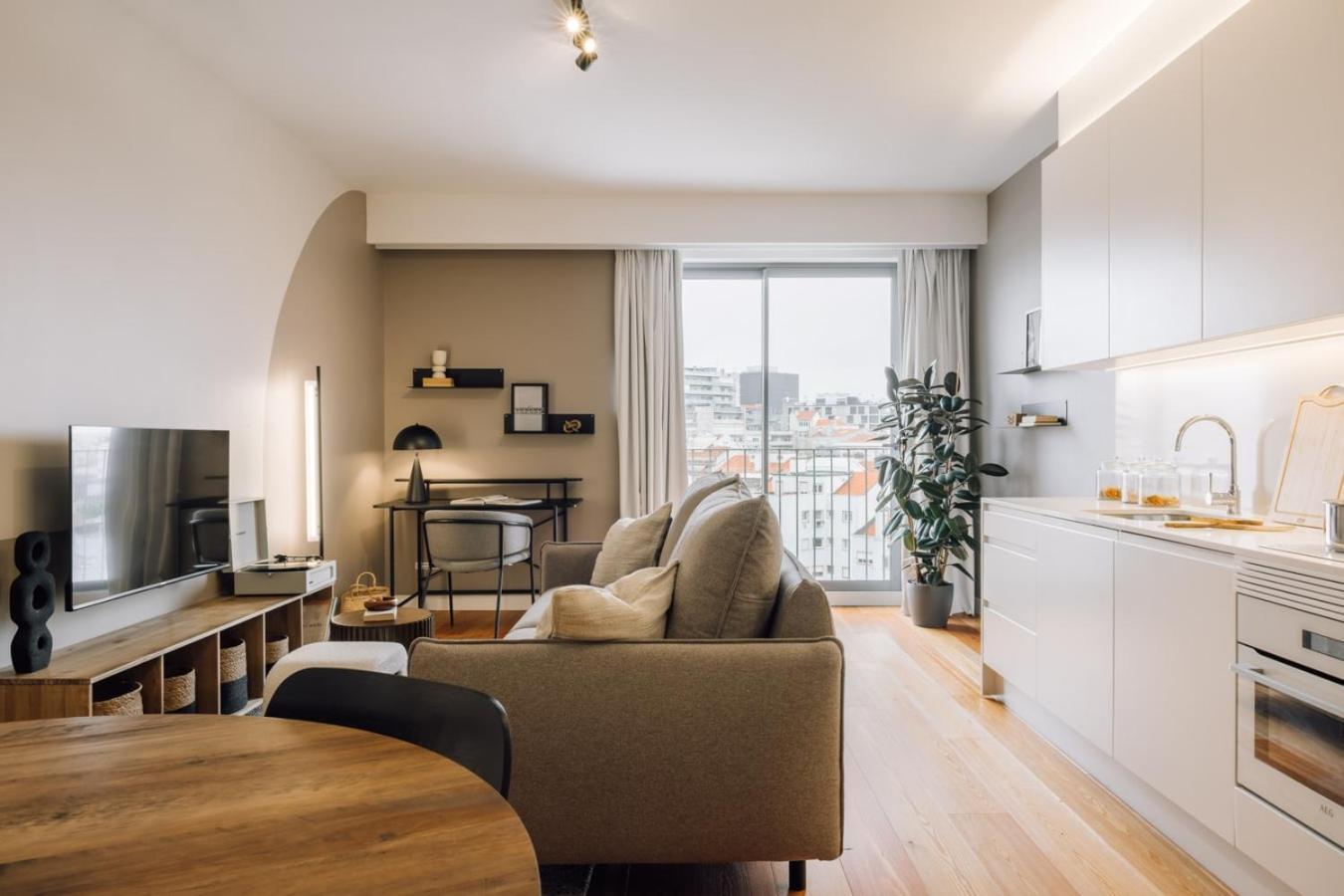 Appartement Arrabida - 2 Bedroom And Parking In Arroios Lissabon